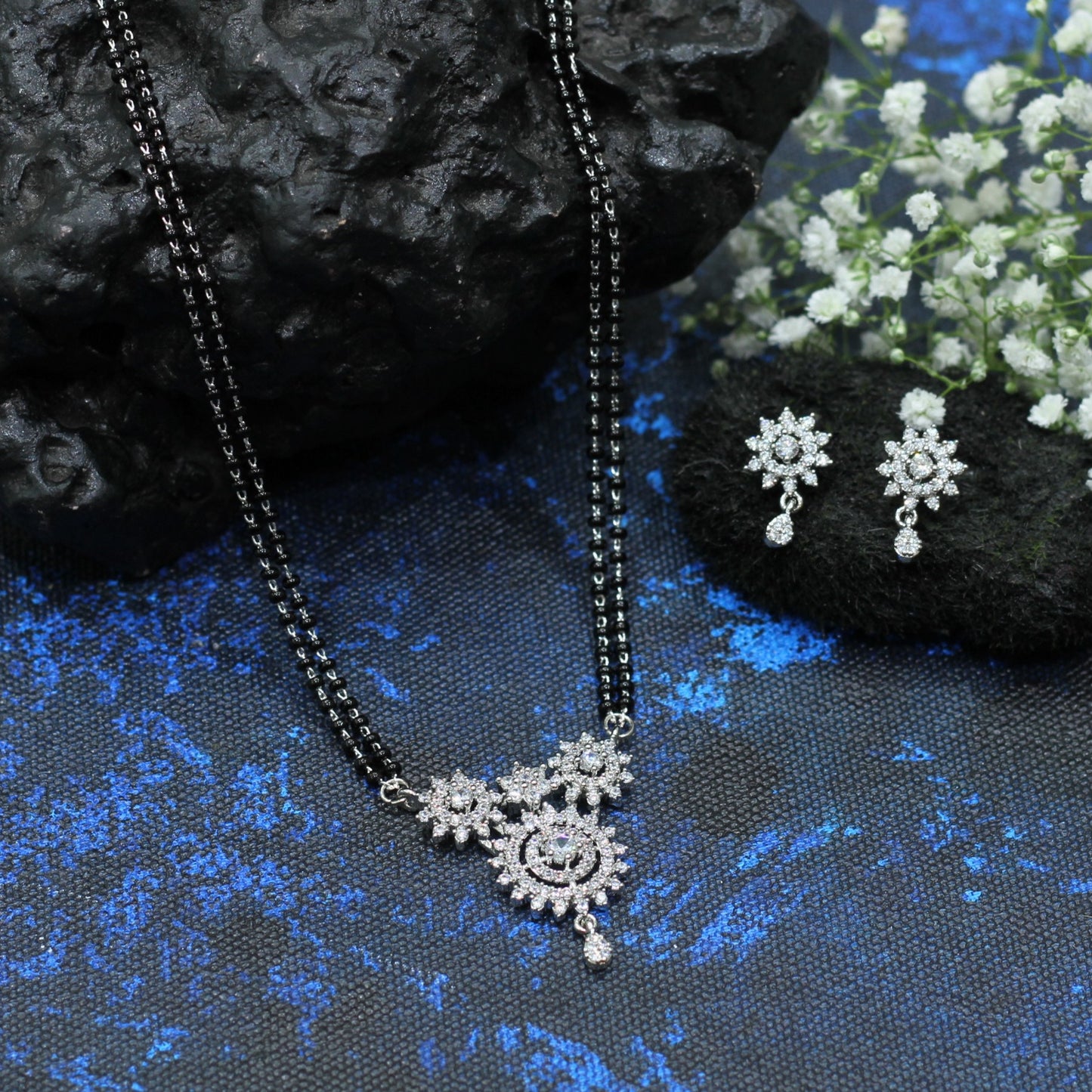 AD MANGALSUTRA SET