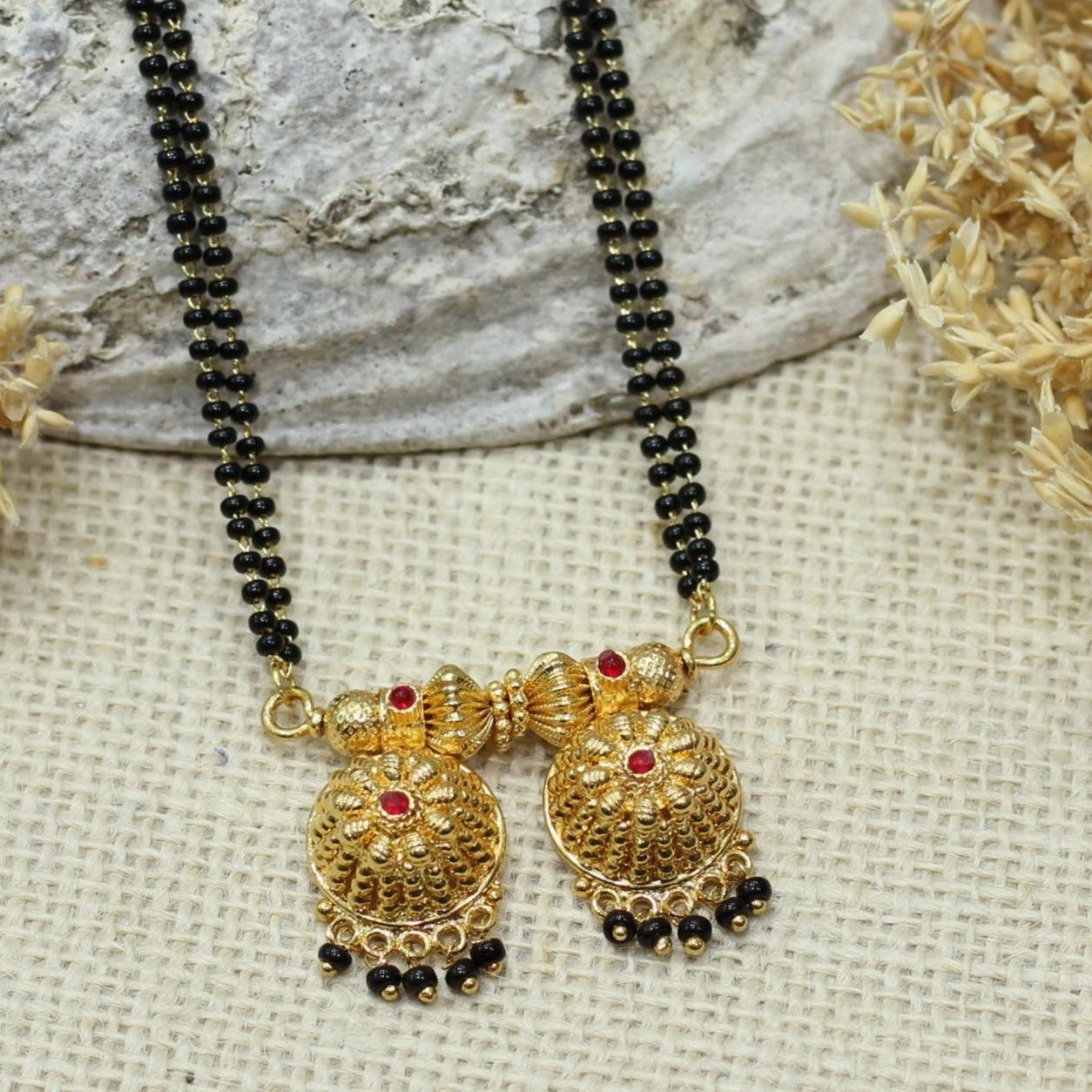 WATI MANGALSUTRA