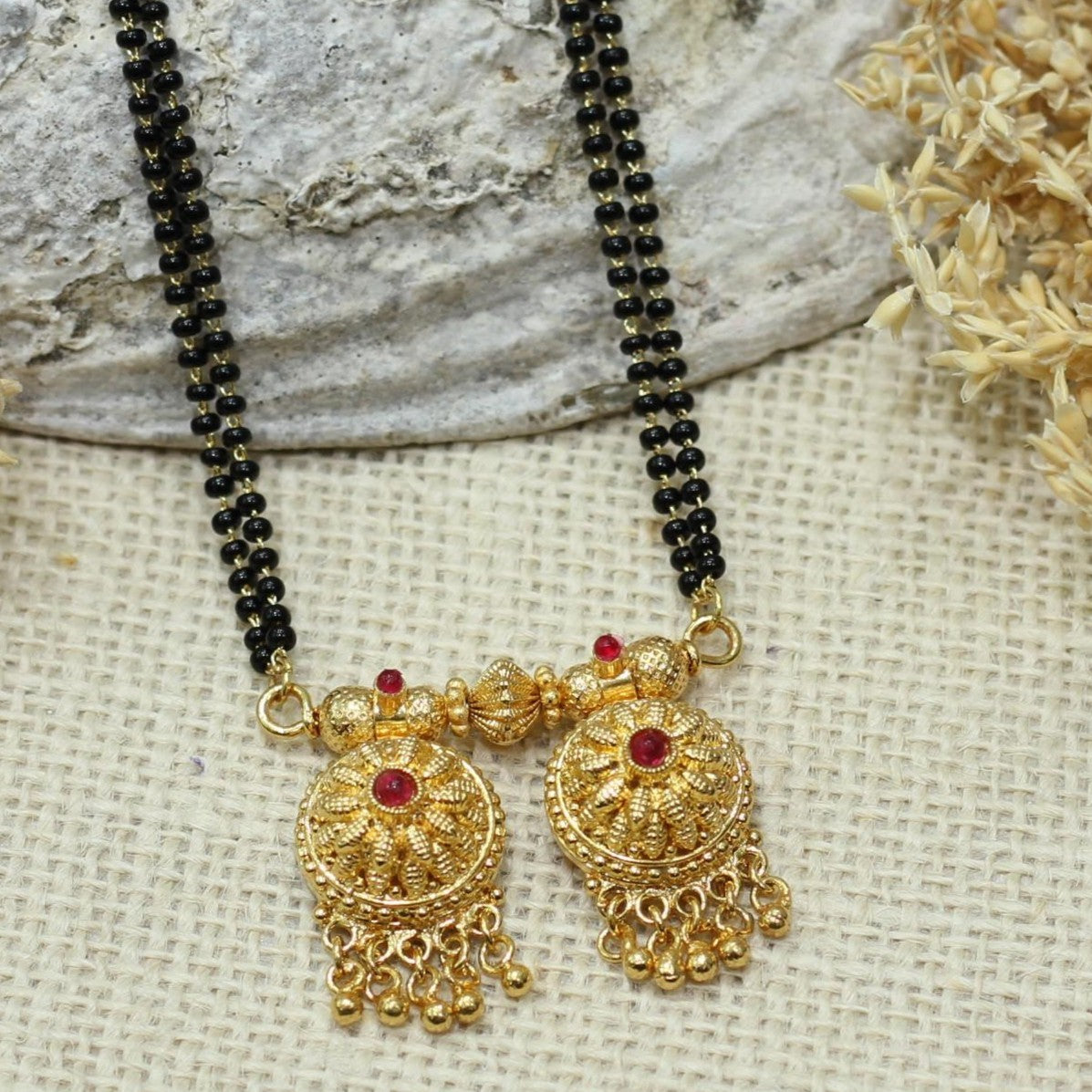 WATI MANGALSUTRA
