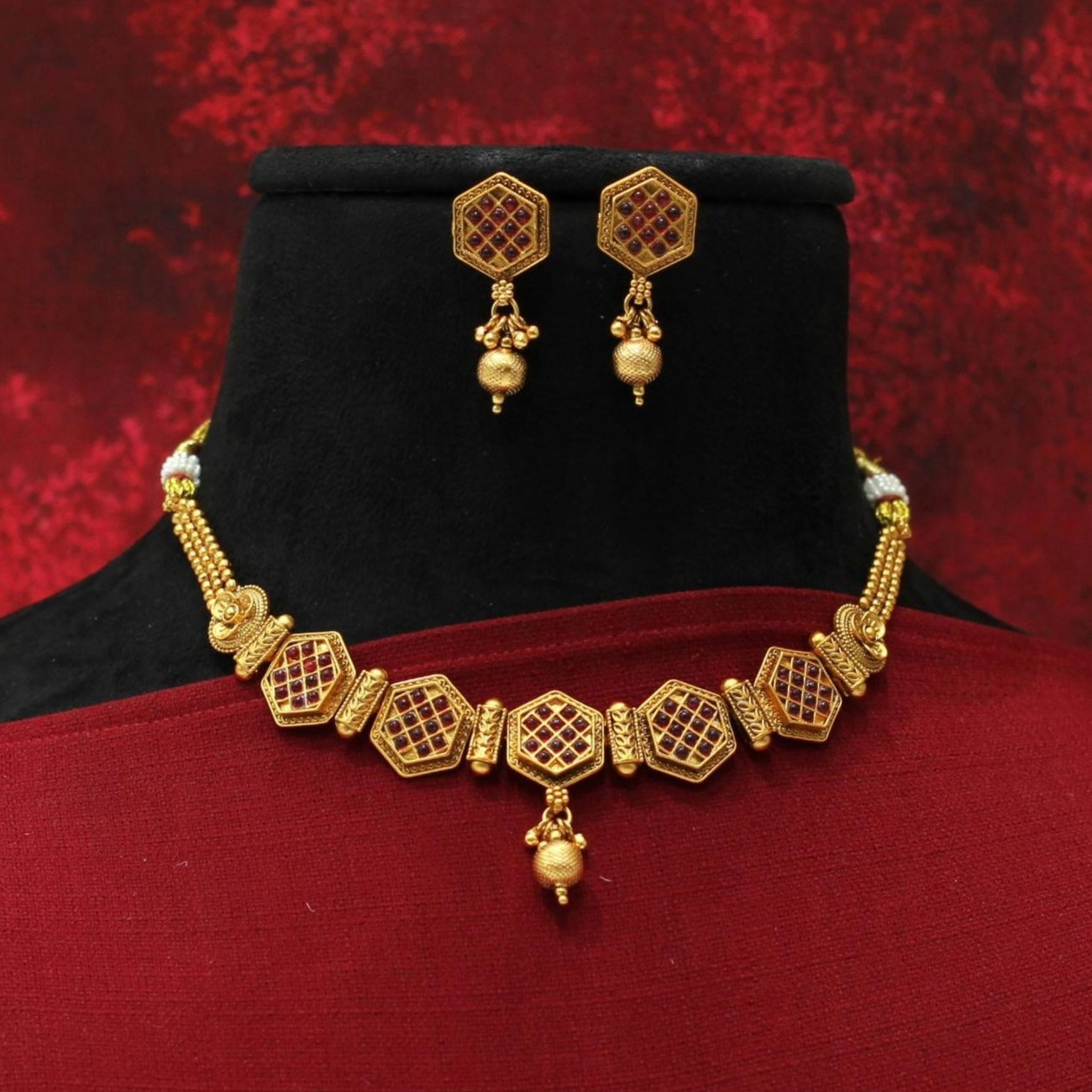 Matt Necklace Set