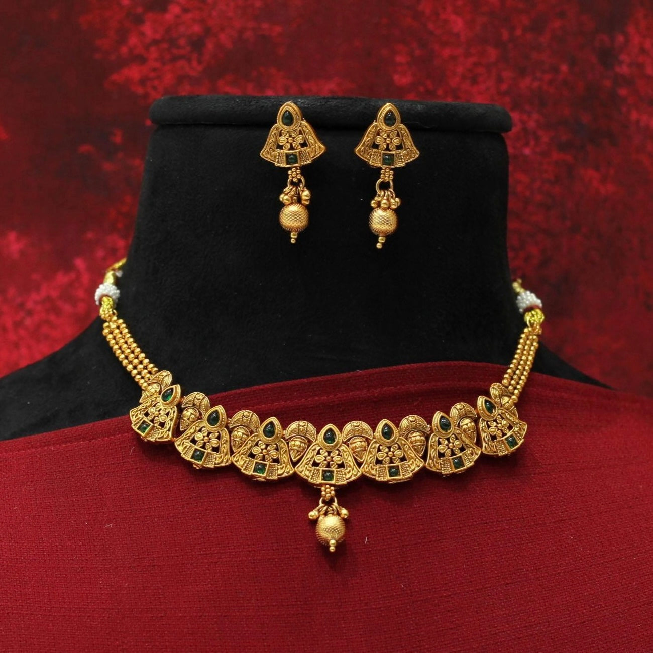 Matt Necklace Set