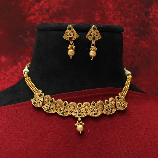 Matt Necklace Set