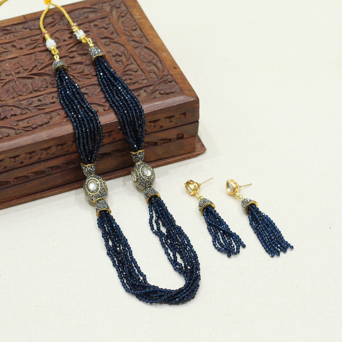 CRYSTAL NECKLACE SET