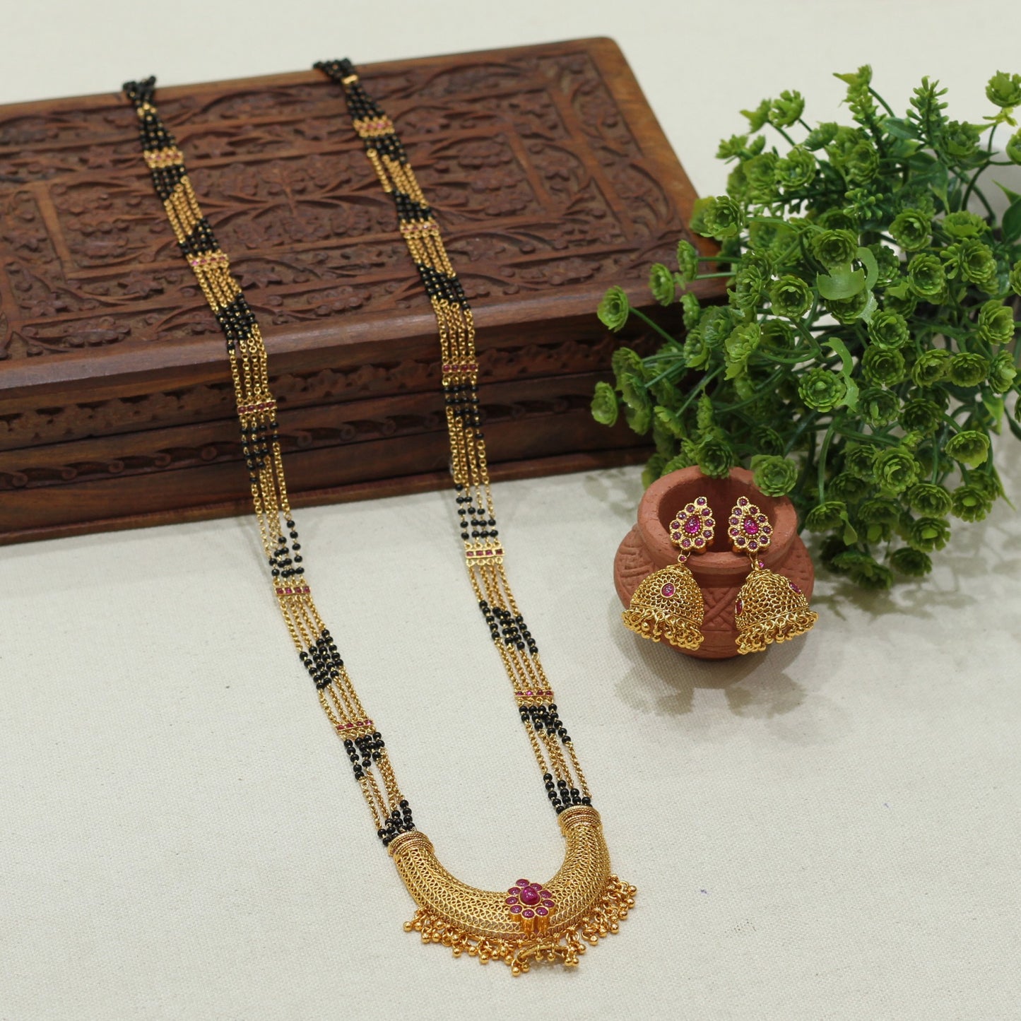 MATT MANGALSUTRA