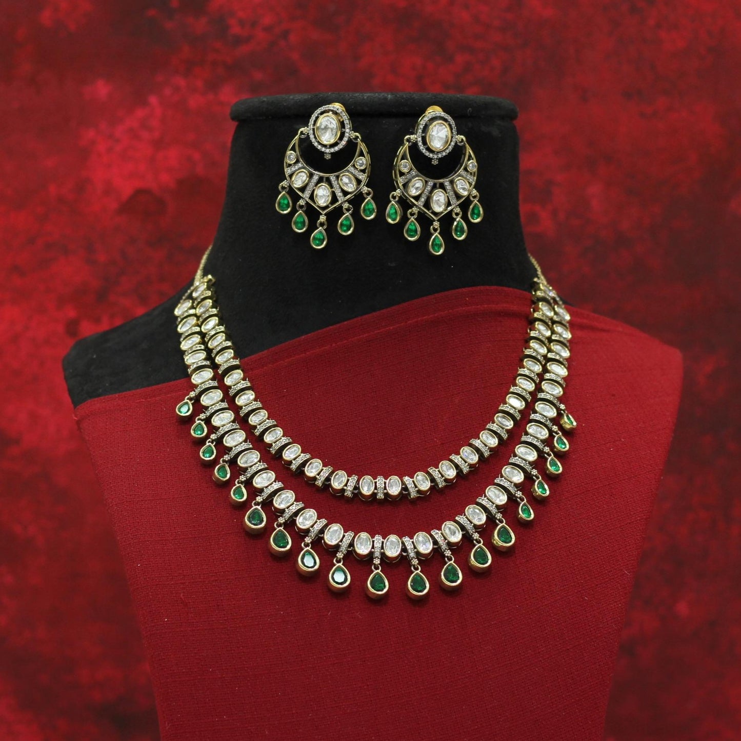 VILANDI KUNDAN NECKLACE SET