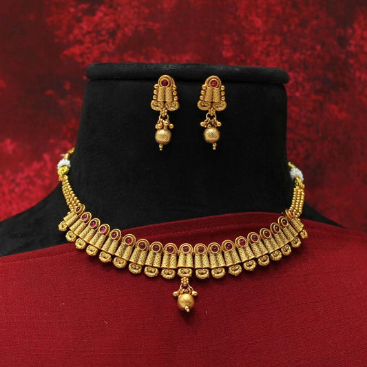 Matt Necklace Set