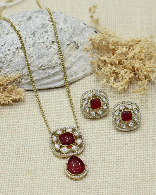 KUNDAN PENDANT SET