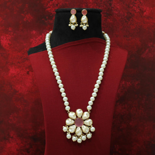 MOTI NECKLACE