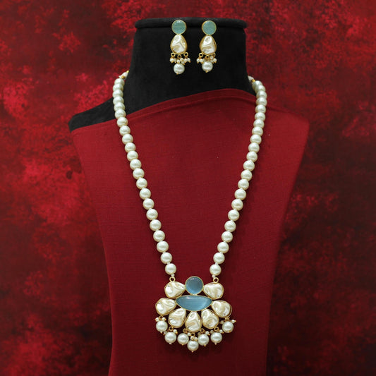 MOTI NECKLACE