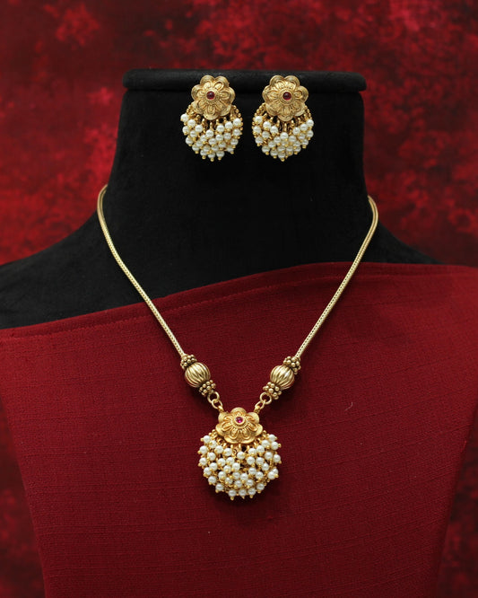 MATT NECKLACE