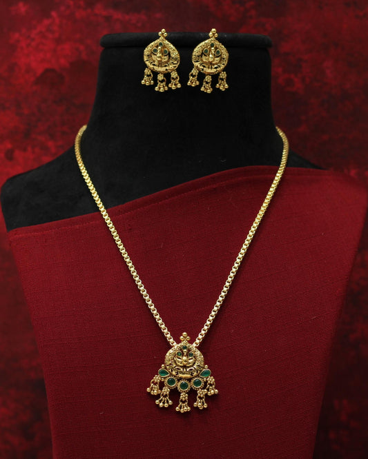 ANTIQUE PENDENT SET