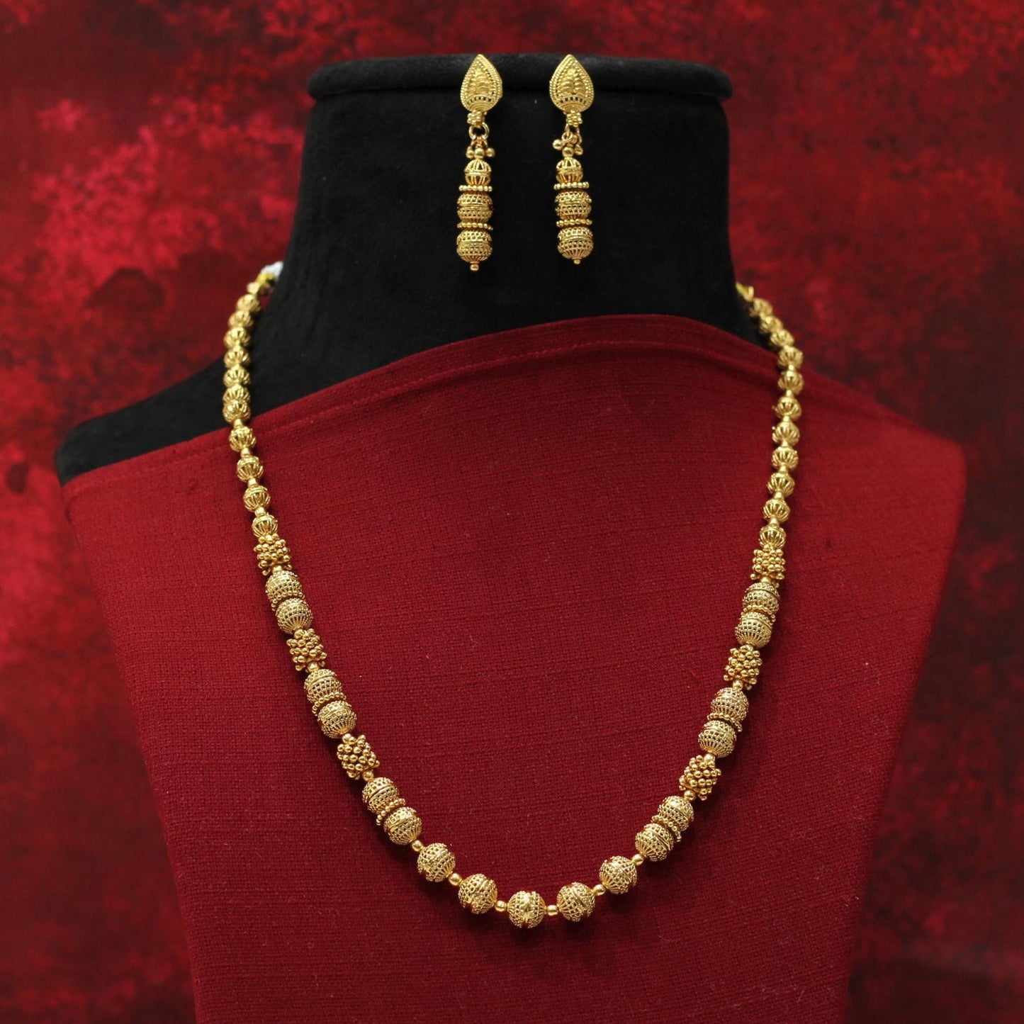 BORMALA NECKLACE SET