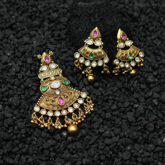 KUNDAN PENDENT SET