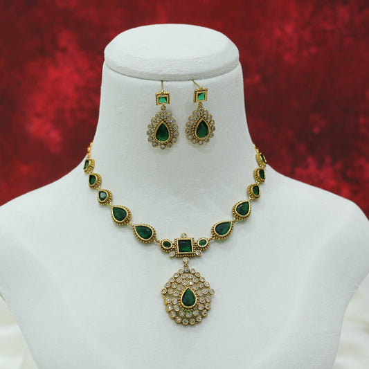 ANTIQUE VICTORIEN NECKLACE SET