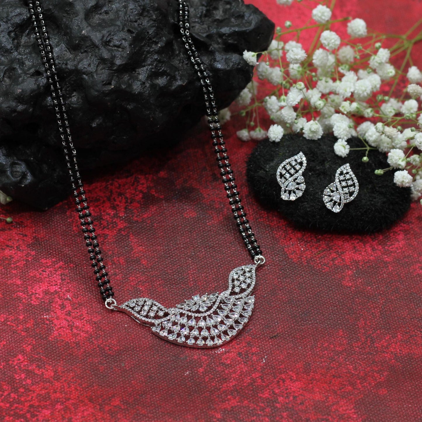AD MANGALSUTRA SET