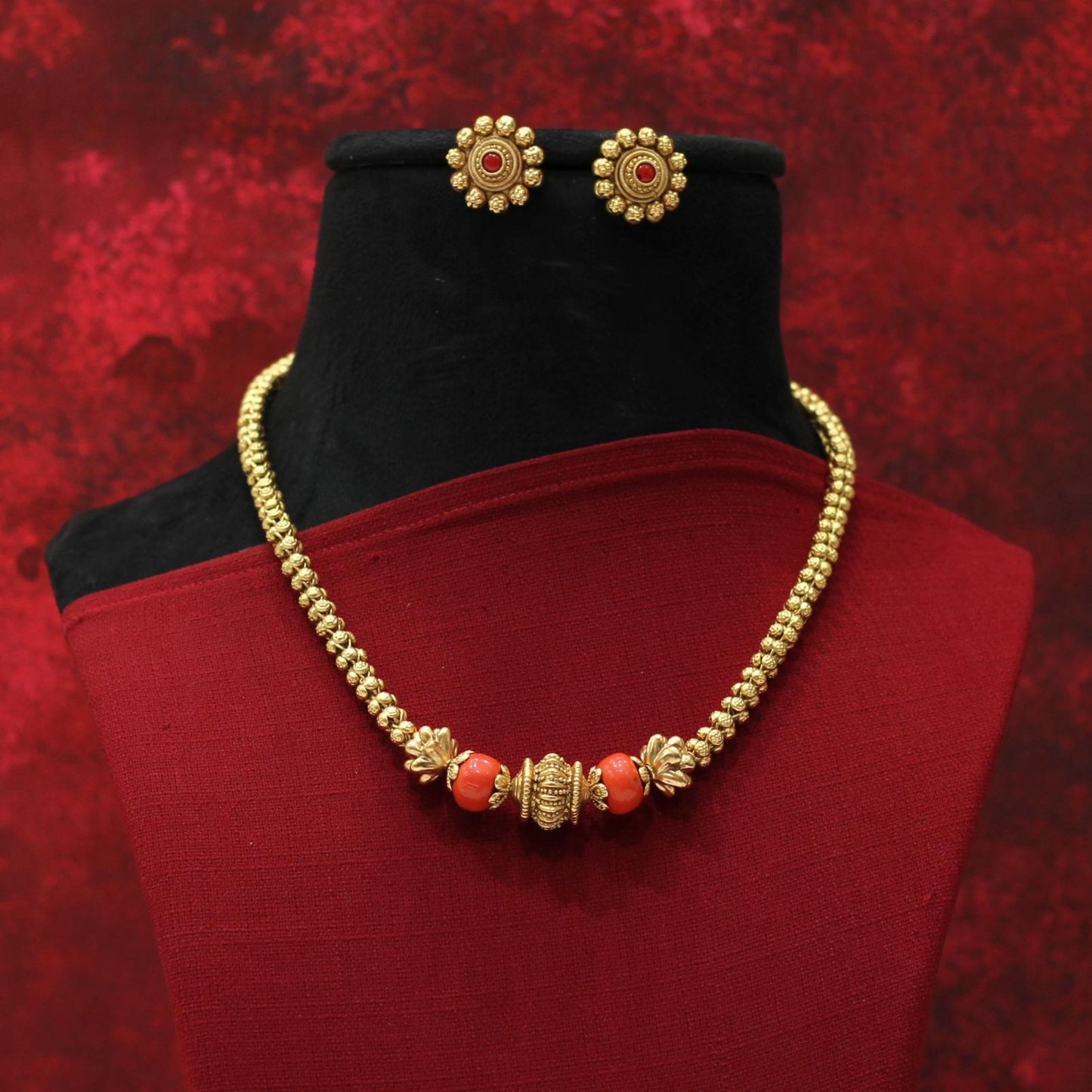 MATT NECKLACE