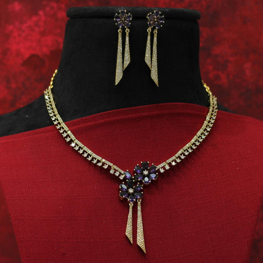 VICTORIAN ANTIQUE AD NECKLACE SET