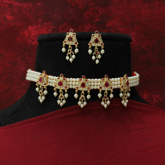 MOTI CHINCHPETI NECKLACE