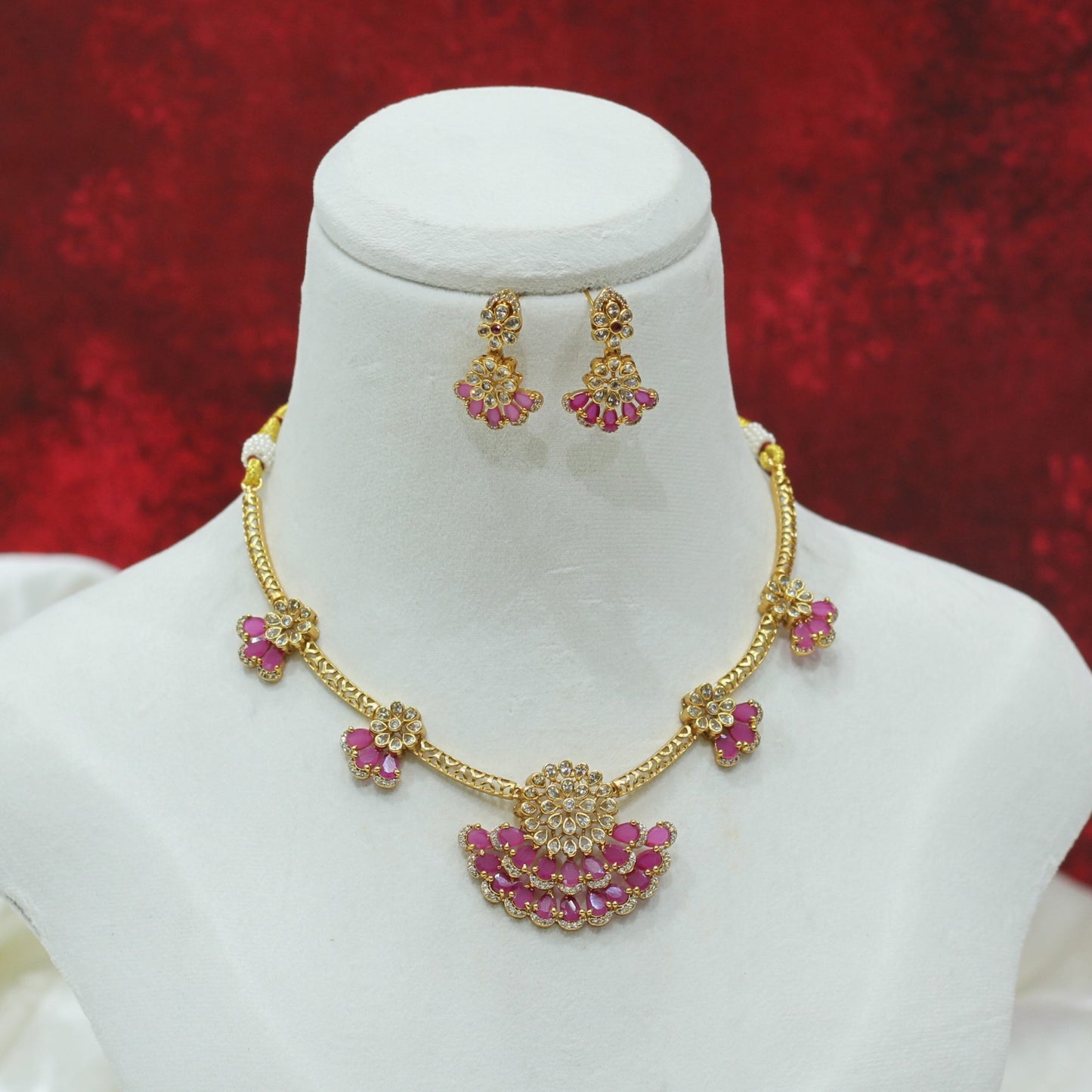 NECKLACE SET