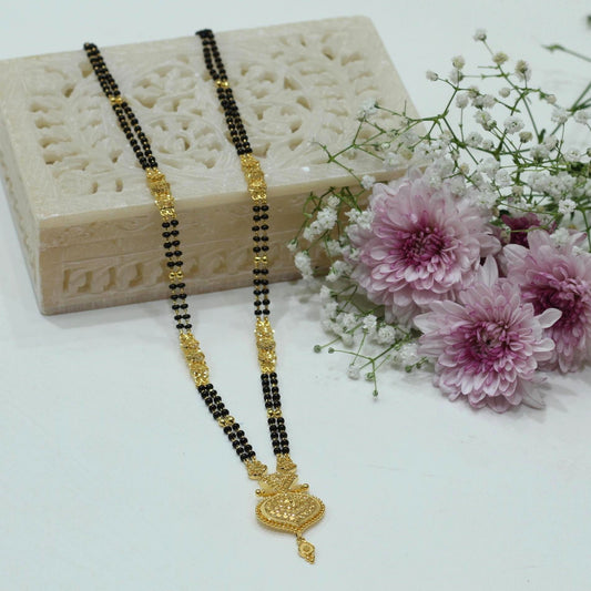 FORMING MANGALSUTRA