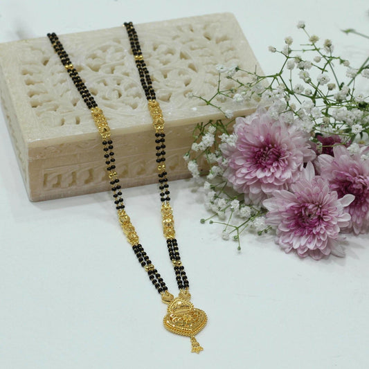 FORMING MANGALSUTRA