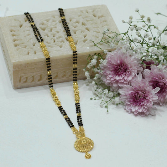 FORMING MANGALSUTRA