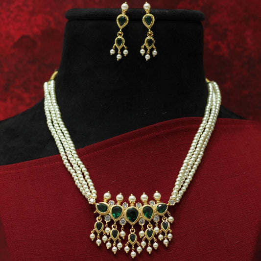 MOTI NECKLACE