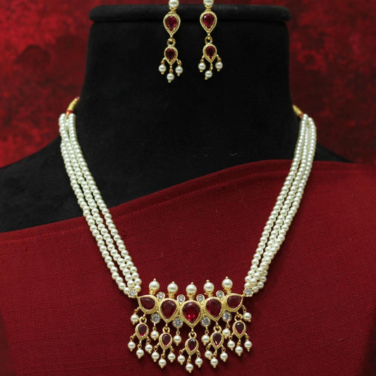 MOTI NECKLACE