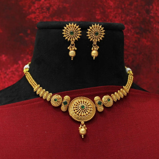 Matt Necklace Set