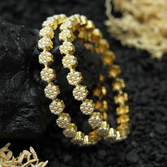 MOTI KUDI BANGLE