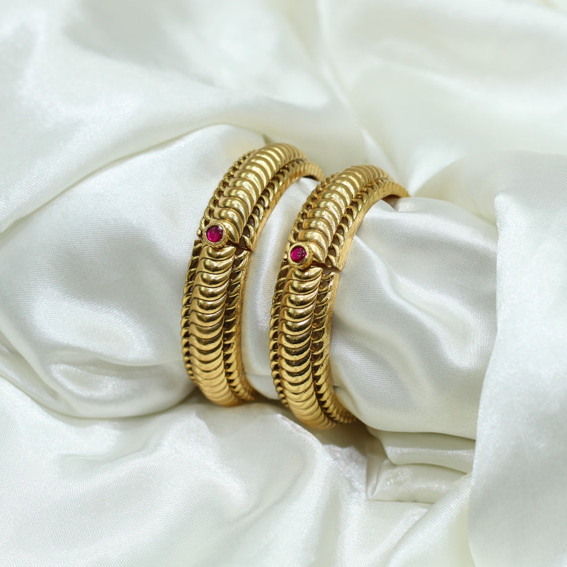 SHINDESHAHI TODE BANGLE – Aditya Art Jewellery