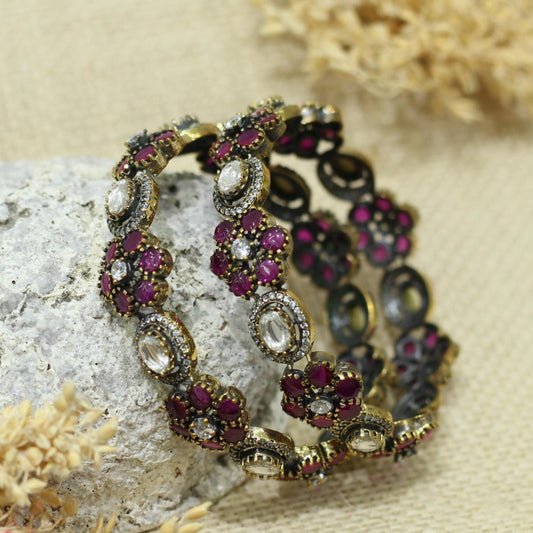 VICTORIAN ANTIQUE AD KUNDAN BANGLE