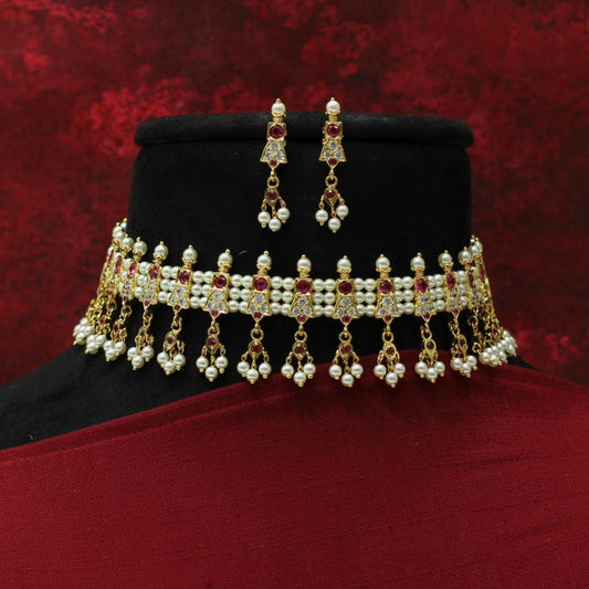 MOTI CHINCHPETI NECKLACE