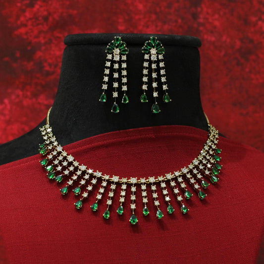 VICTORIAN ANTIQUE AD NECKLACE SET