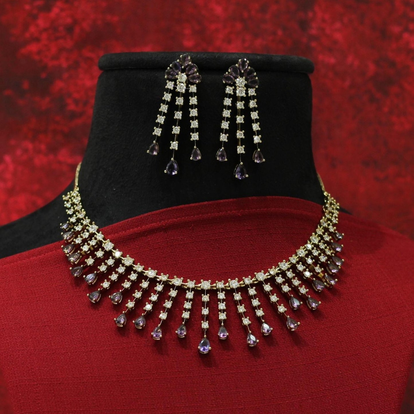 VICTORIAN ANTIQUE AD NECKLACE SET