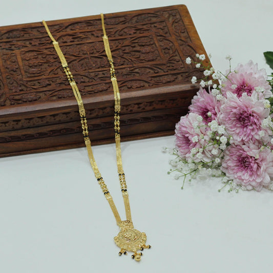 FORMING MANGALSUTRA
