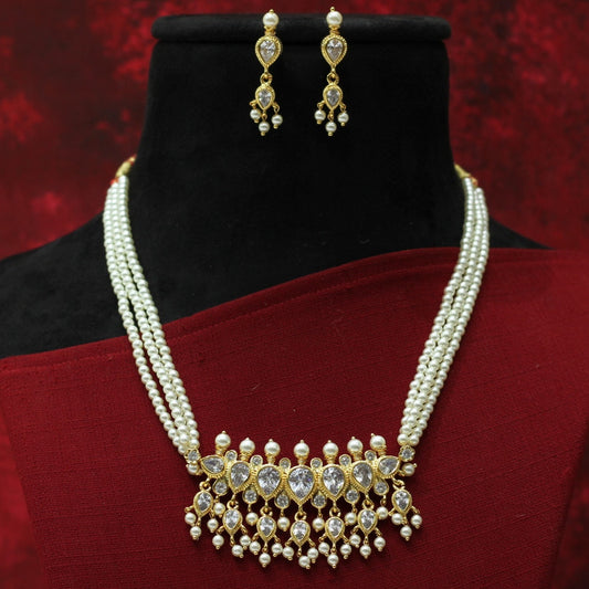 MOTI NECKLACE