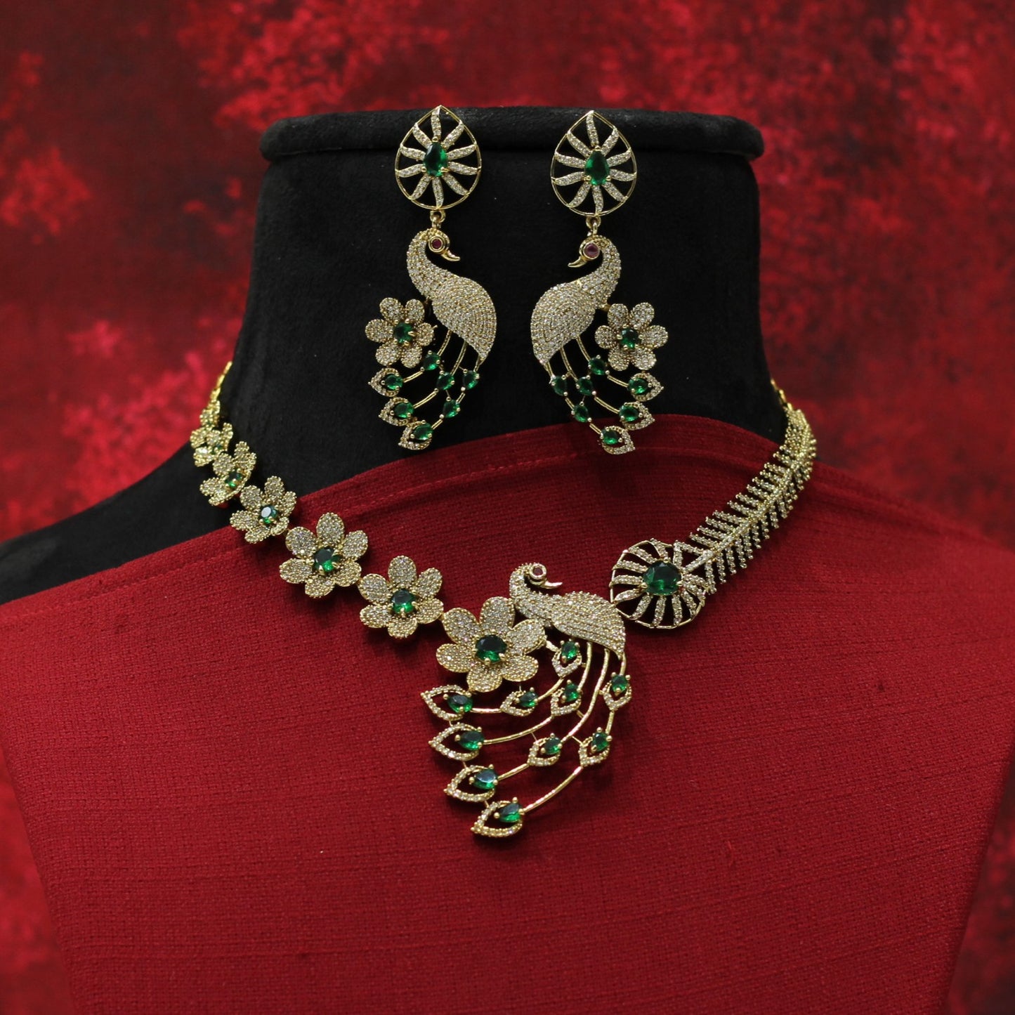 VICTORIEN NECKLACE SET