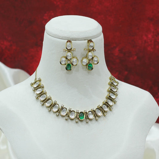 VILANDI KUNDAN NECKLACE SET