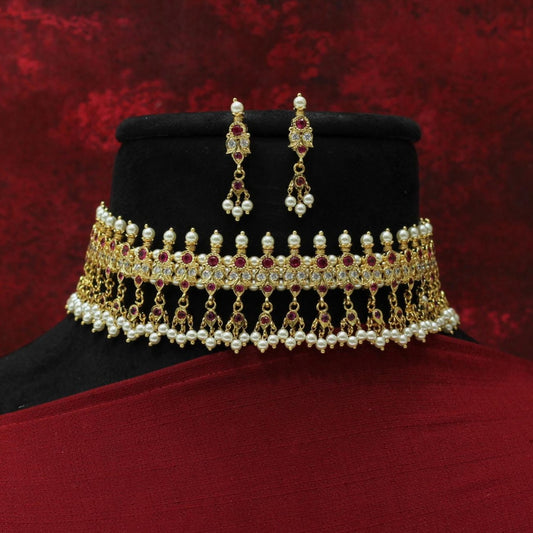 MOTI CHINCHPETI NECKLACE