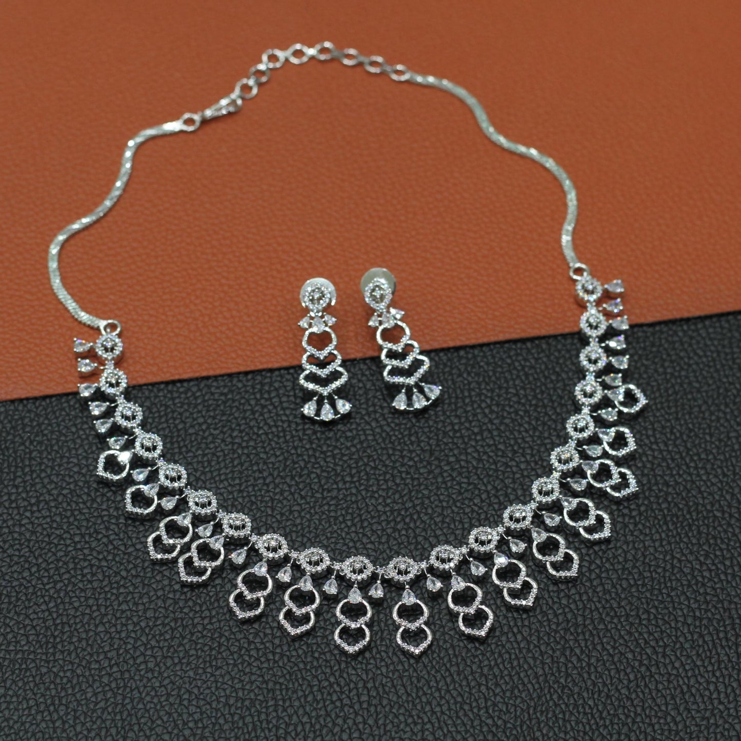 AD NECKLACE SET