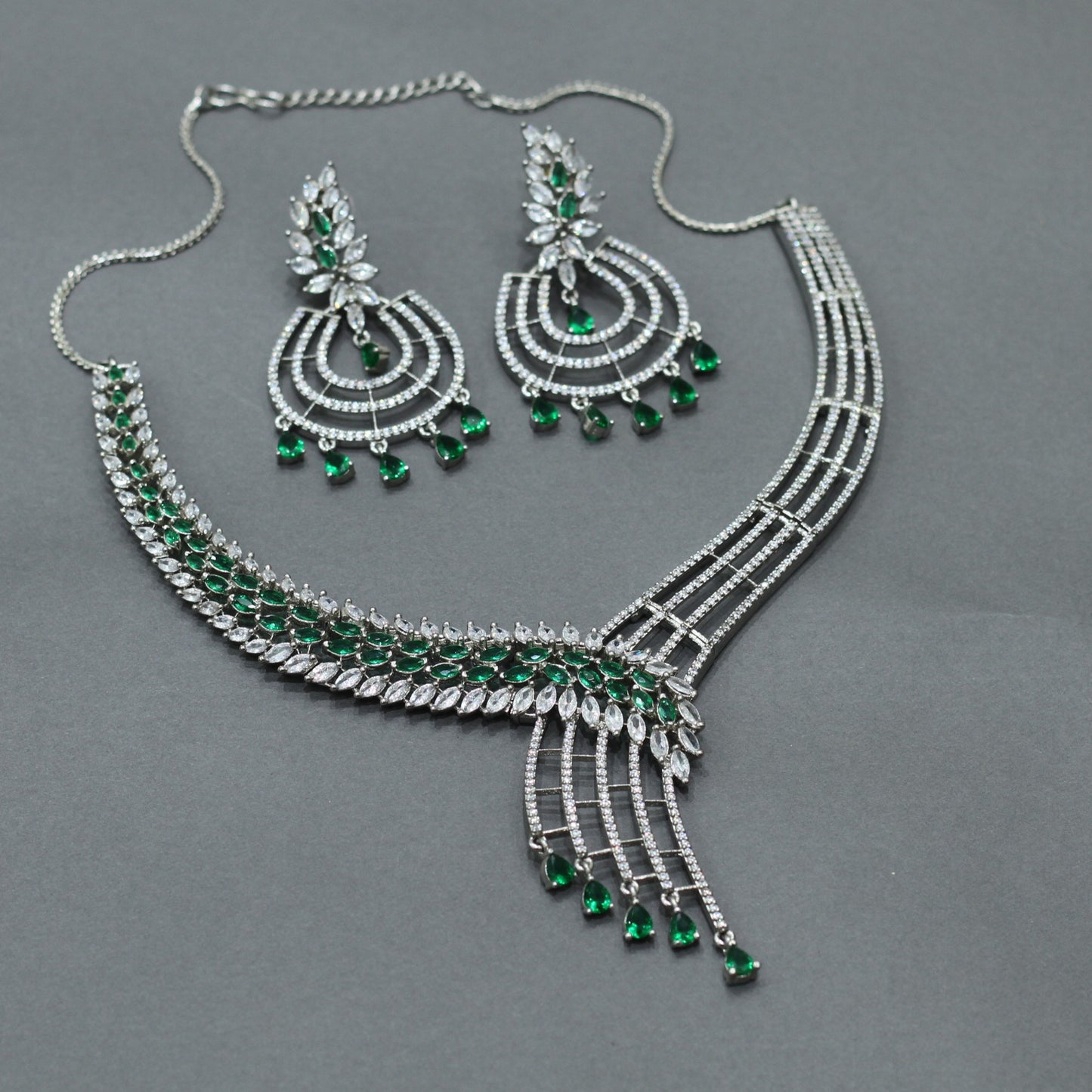 AD NECKLACE SET