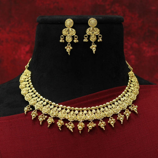 FORMING NECKLACE