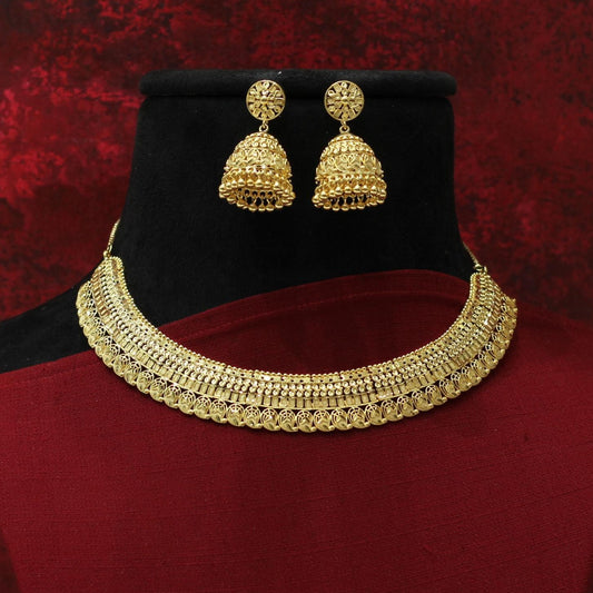 FORMING SHORT NECKLACE
