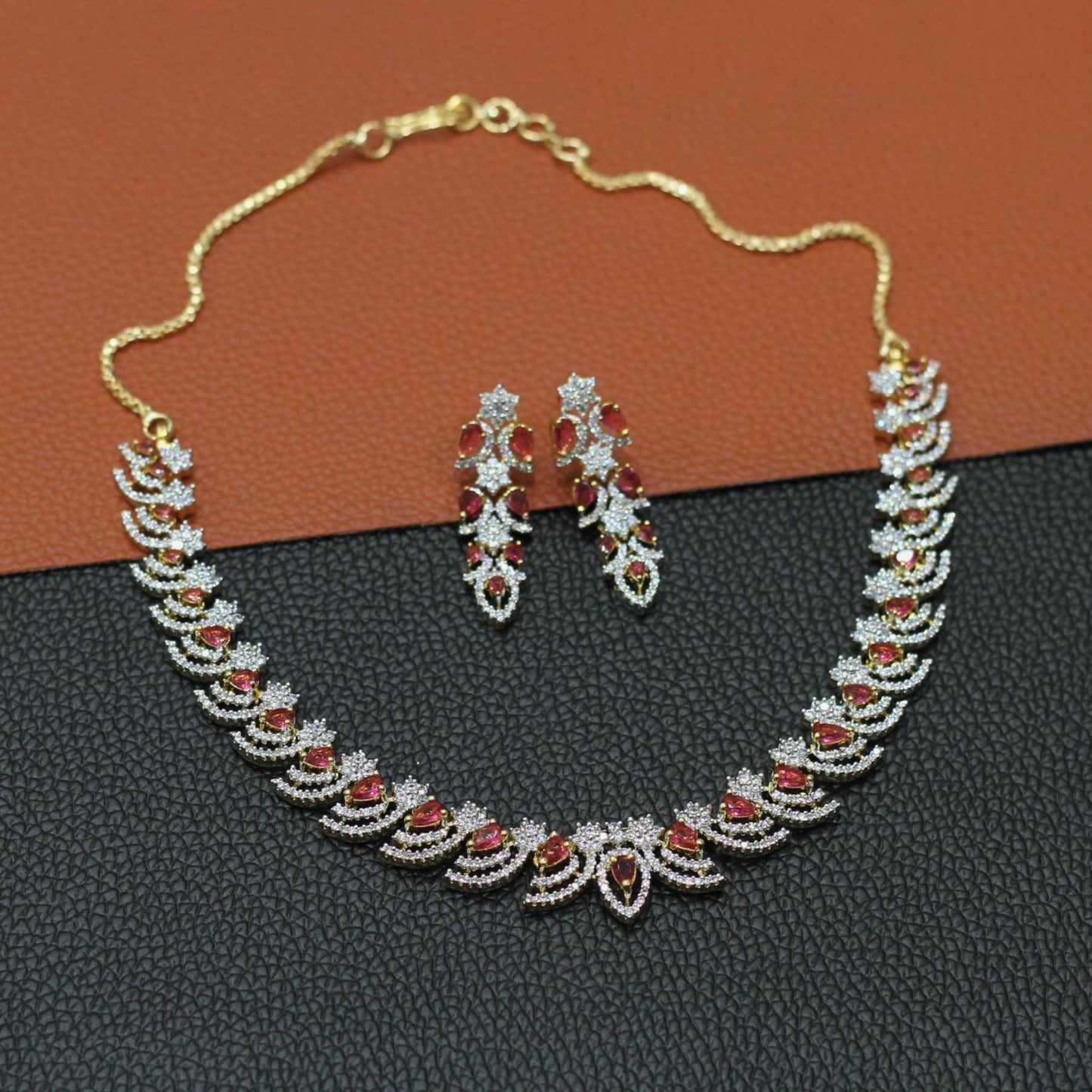 AD NECKLACE SET