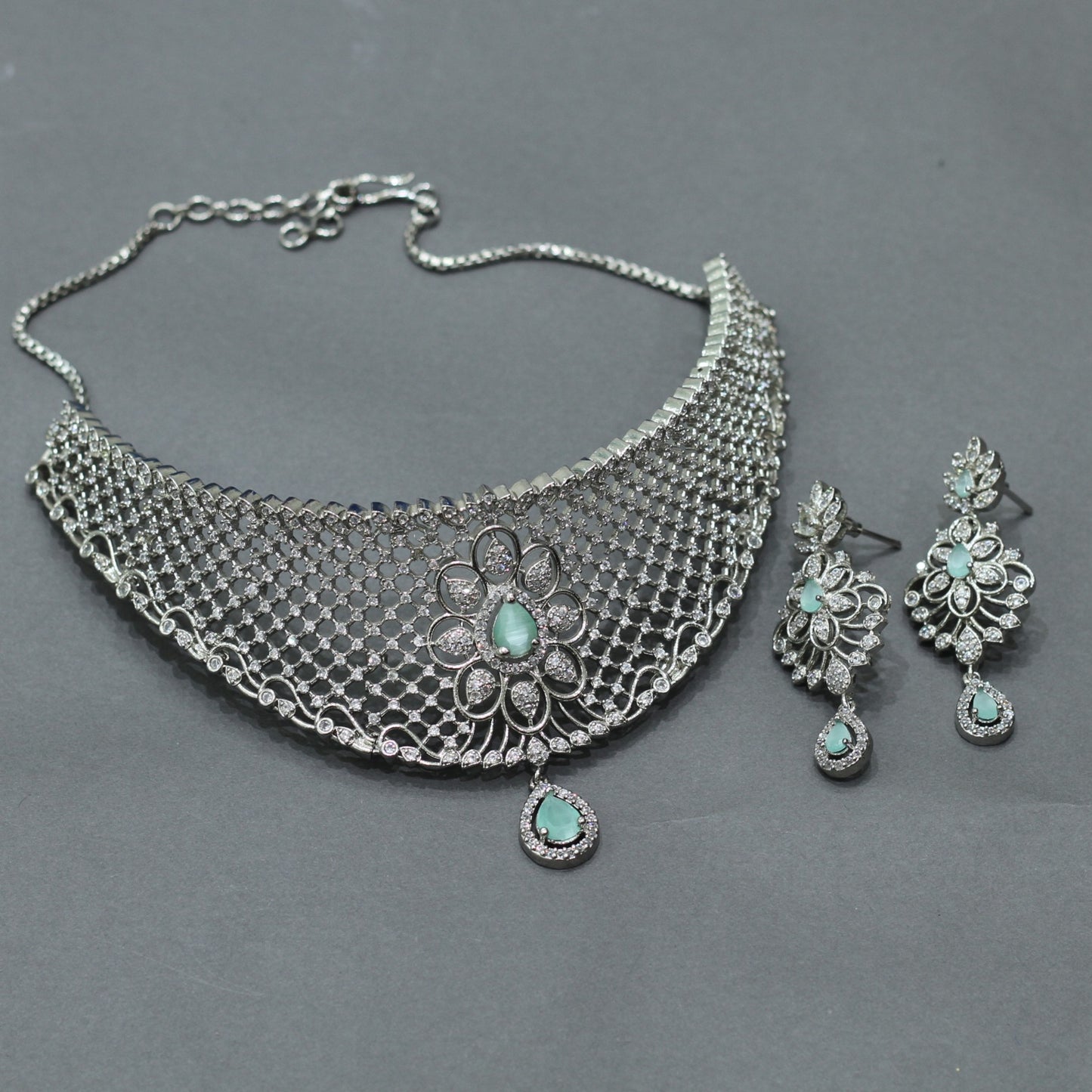 AD NECKLACE SET