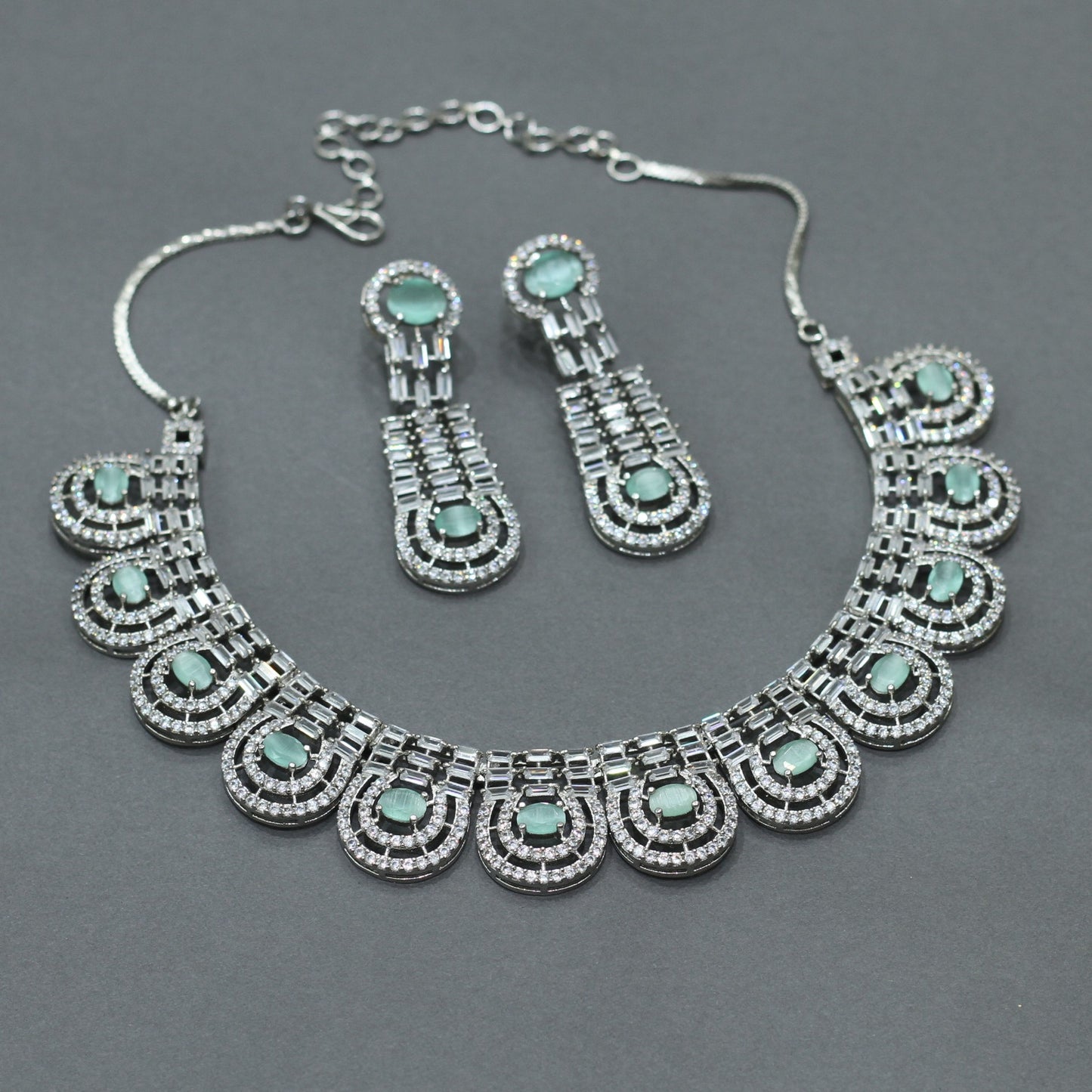 AD NECKLACE SET