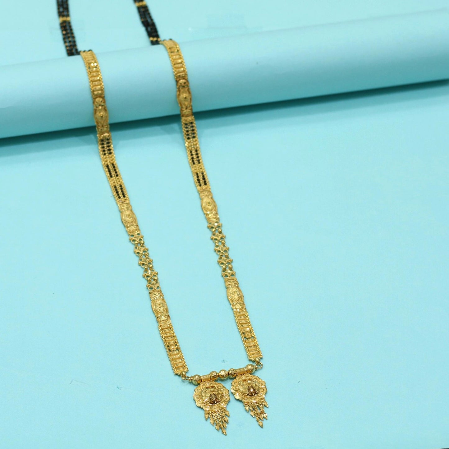 FORMING MANGALSUTRA