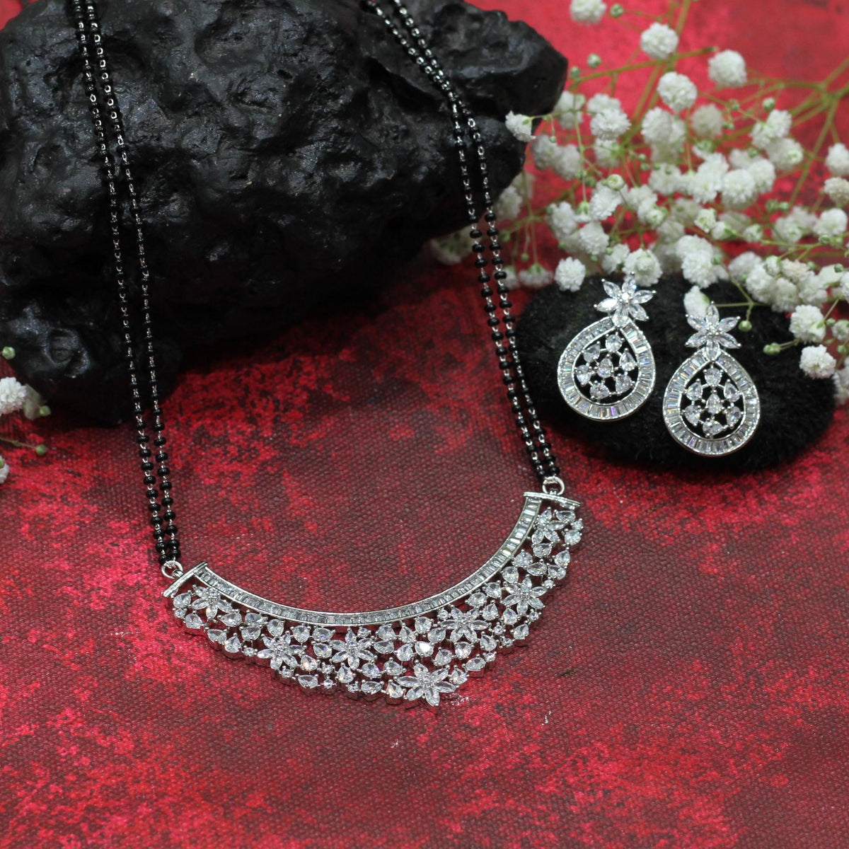 AD MANGALSUTRA SET