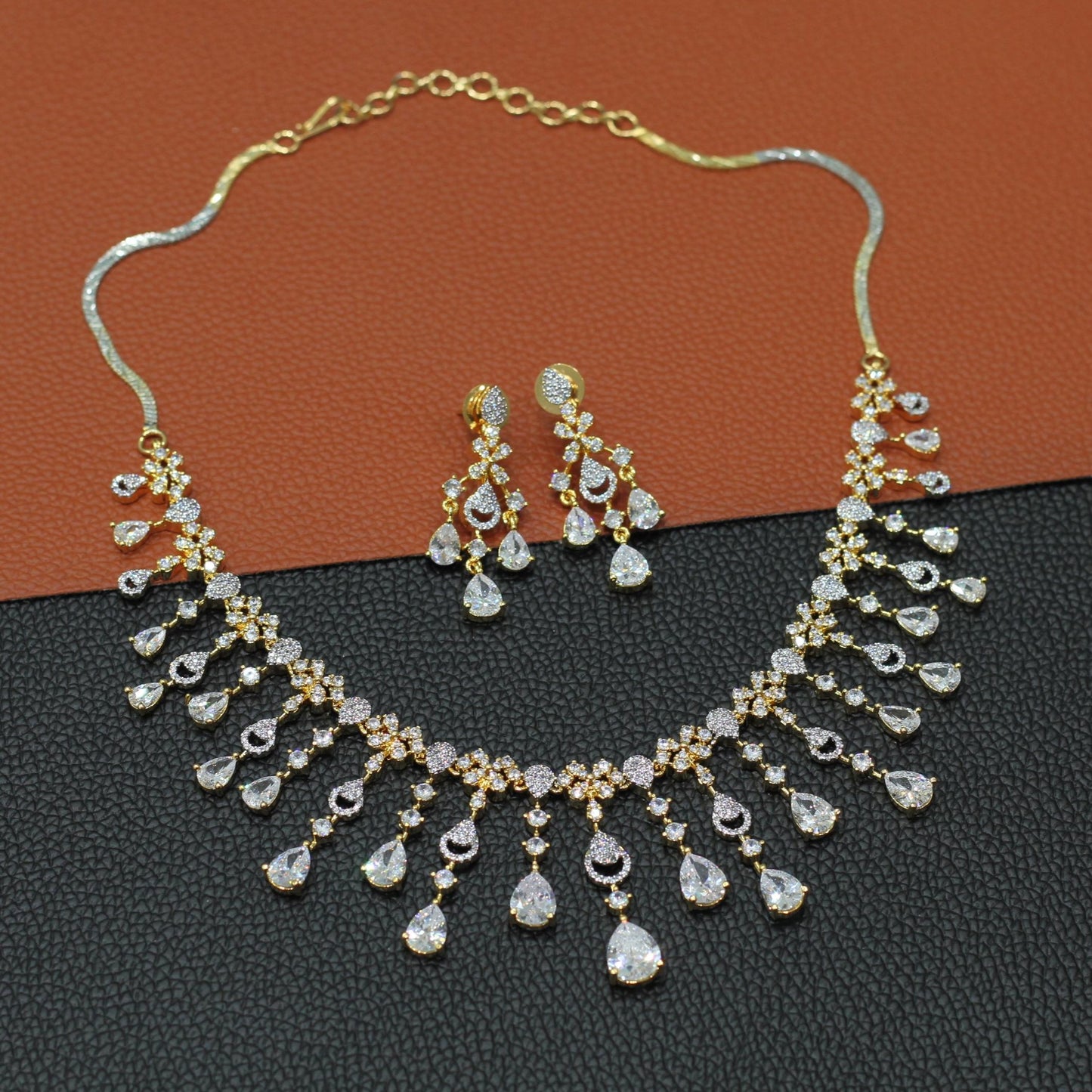 AD NECKLACE SET